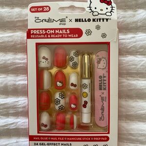 the Creme Hello Kitty Press On Nails Set of 20